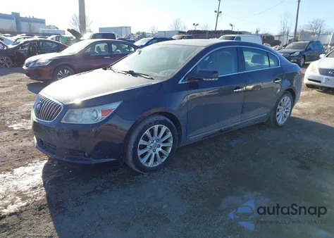 2013 Buick Lacrosse Leather Group z USA, uszkodzony, nr VIN 1G4GC5E33DF320174